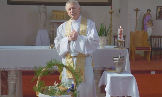 Święcenie pokarmów, ks. Tadeusz Rostworowski SJ