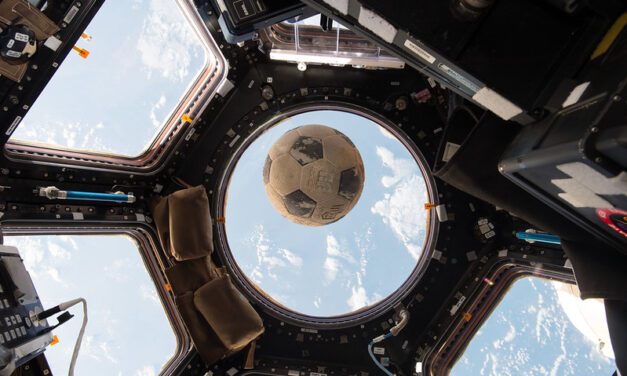 Początki futbolowego szaleństwa, s. Gosia Pomersbach MChR