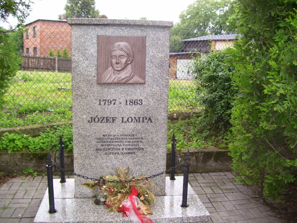 Pomnik Józefa Lompy w Lubszy Śląskiej (obecnie przeniesiony w inne miejsce). Fot. z archiwum autorów.